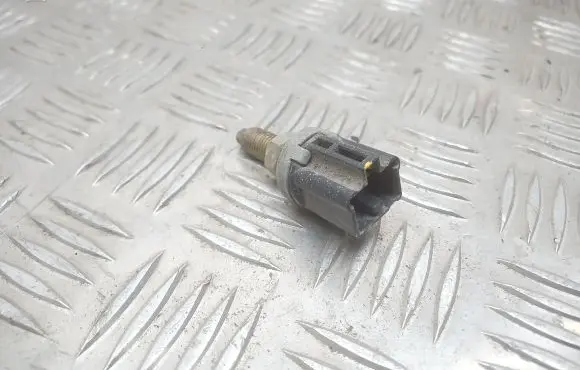 Brake pedal sensor switch