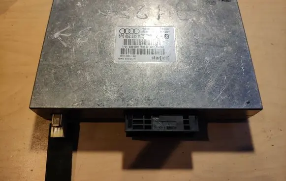 Audi A4 S4 B7 8E 8H Bluetooth control unit module 8P0862335D