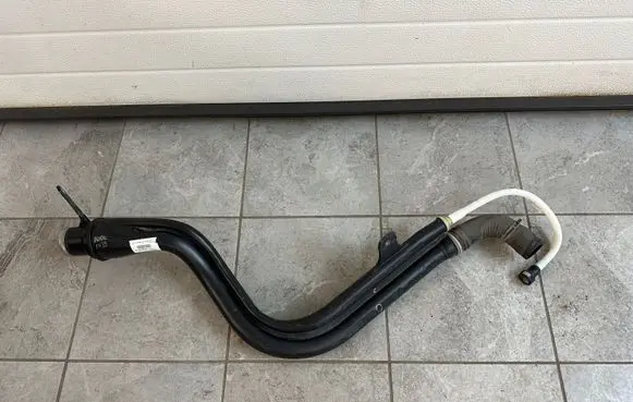 Volkswagen Amarok Fuel tank filler neck pipe 2H0201138B 2H0201138A 4B0201138