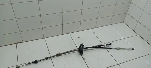 Opel Insignia B Gear shift cable linkage 55504471001