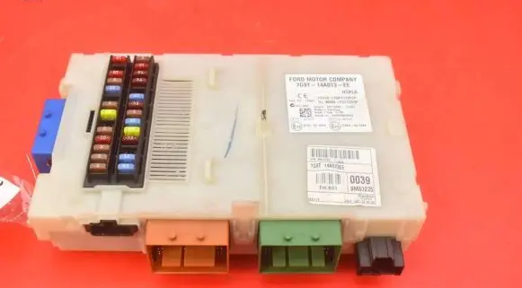 Ford Mondeo MK IV Fuse box set 7G9T-14A073-EE