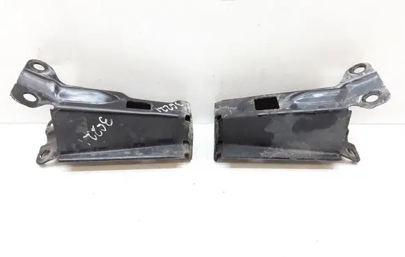 Volvo V70 Radiator support slam panel bracket 