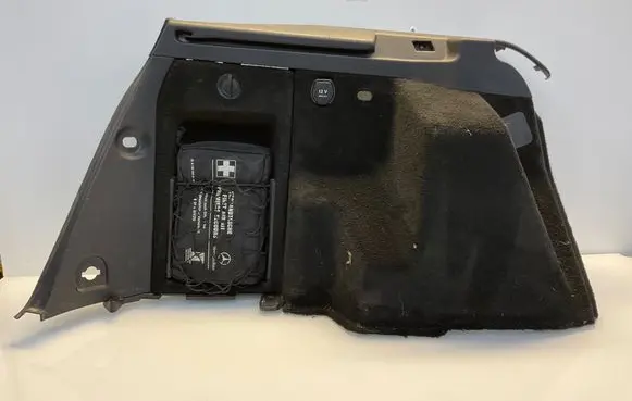 Mercedes-Benz GLK (X204) Trunk/boot side trim panel A2046904941 11812484E 00009G08