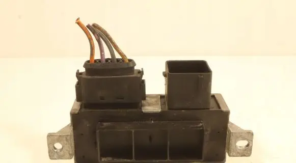 Renault Master III Glow plug pre-heat relay 271202380R