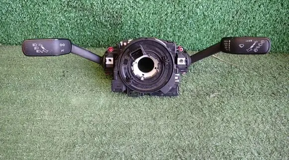Volkswagen Golf VIII Wiper turn signal indicator stalk/switch 5Q1953507FL