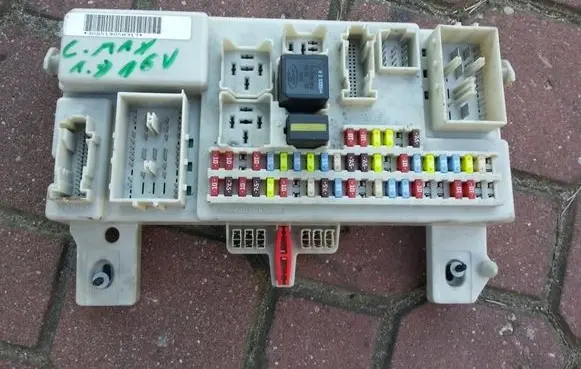 Ford Focus C-MAX Fuse module