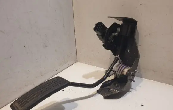 Toyota Corolla Verso AR10 Accelerator throttle pedal 7801013011