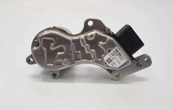 Volkswagen PASSAT B8 Torque split ecu control unit/module 