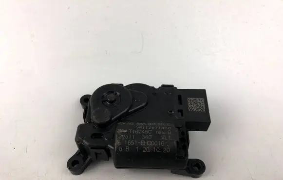 Volkswagen Tiguan Air flap motor/actuator 5WA907511C
