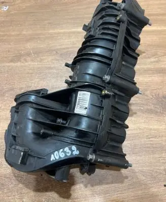BMW 3 E90 E91 Intake manifold 7798885