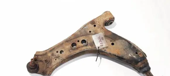 Volkswagen Polo IV 9N3 Front lower control arm/wishbone