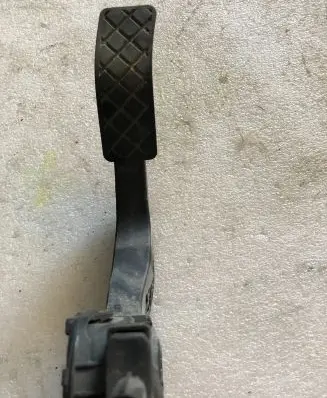 Audi A4 S4 B8 8K Accelerator throttle pedal 8K1723523A