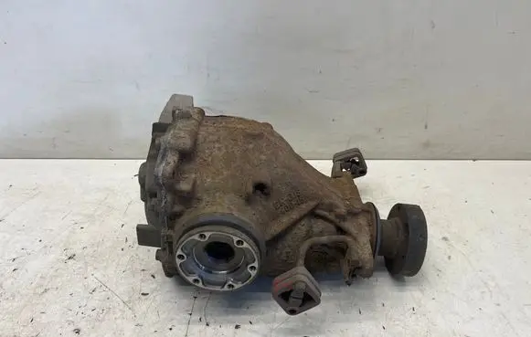 BMW 6 E63 E64 Rear differential 7561347