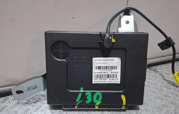 Hyundai i30 BSM Control unit 95400-A6025