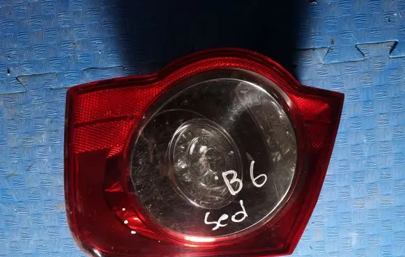 Volkswagen PASSAT B6 Rear/tail lights