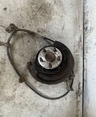 Toyota Avensis T250 Rear wheel hub