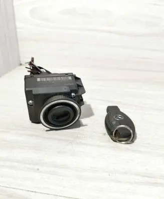 Mercedes-Benz Sprinter W906 Ignition lock A9069003303 3300302201