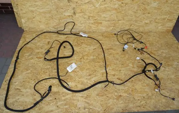 Renault Trafic III (X82) Other wiring loom 241633746R
