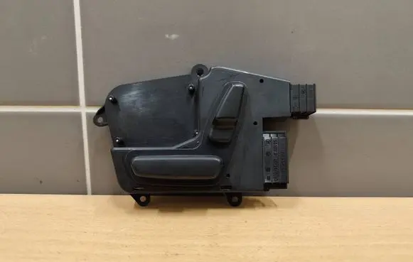 Mercedes-Benz ML W164 Seat control switch A1648201310