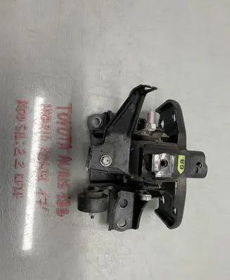 Toyota Auris E180 Gearbox mounting bracket 1111