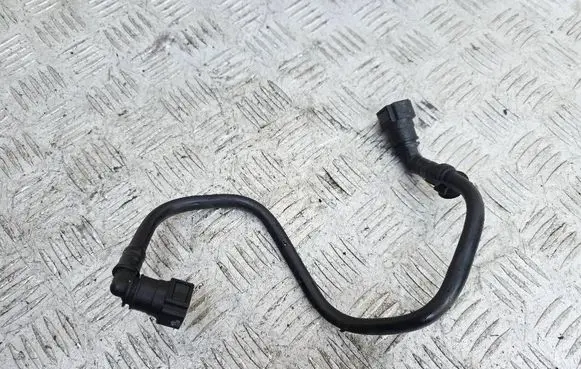 Nissan Navara D23 Fuel line/pipe/hose 5Y01
