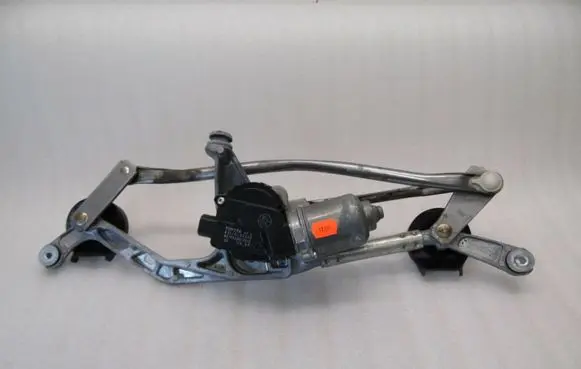 Toyota Auris E180 Front wiper linkage and motor 8511002340