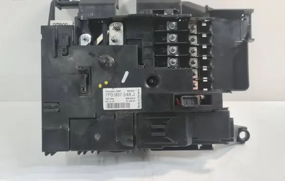 Porsche Cayenne (92A) Fuse module 7P0937548J