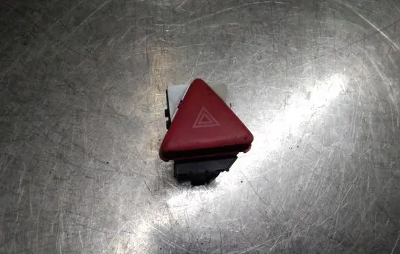Volkswagen Jetta V Hazard light switch 1K0953509A