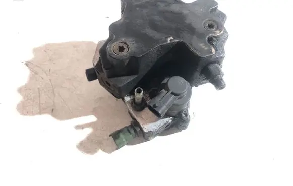 Volvo S60 Fuel injection high pressure pump 0445010111