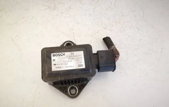 Toyota Avensis T250 ESP acceleration yaw rate sensor 0265005273