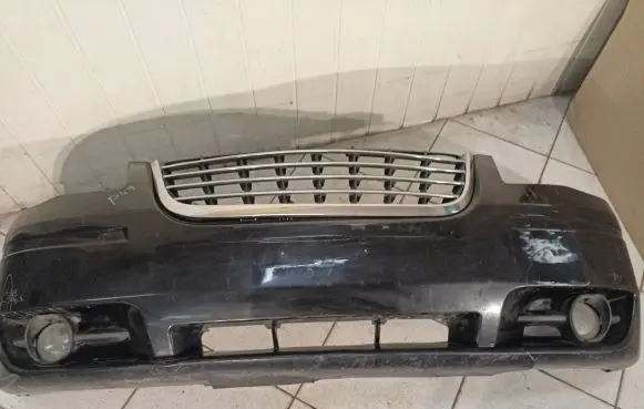 Chrysler Town & Country V Front bumper
