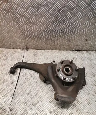 Nissan Pathfinder R51 Front wheel hub spindle knuckle
