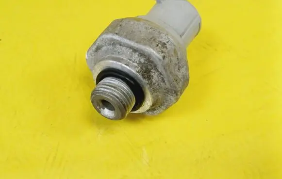 Honda Accord Air conditioning (A/C) pressure sensor 