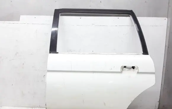 Mitsubishi Pajero Sport I Rear door