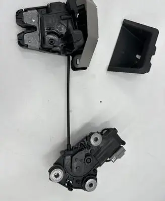 Tailgate/trunk/boot lock/catch/latch