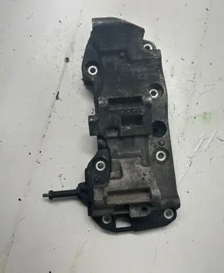 BMW 7 F01 F02 F03 F04 Generator/alternator bracket 8506863