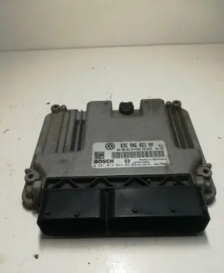 Volkswagen Touran I Engine control unit/module 03G906021MM 03G906021AN 0281014044
