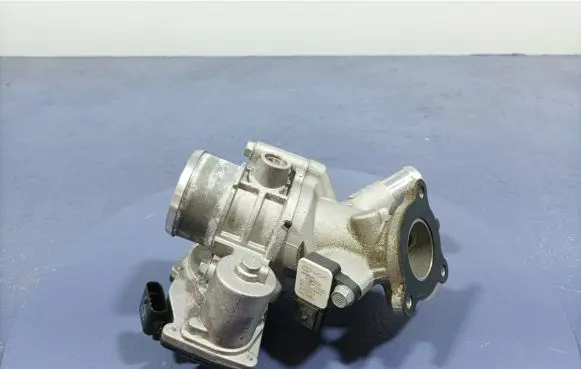 Hyundai i30 Throttle body valve 35150-08200