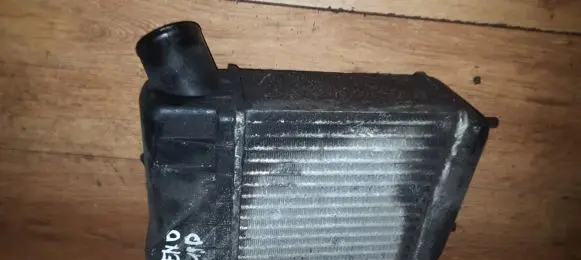 Renault Espace II Intercooler radiator 7700752904 37239202