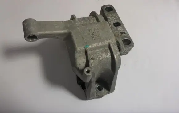 Audi Q3 8U Engine mount vacuum valve 5N0199262P