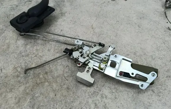 Renault Master II Sliding door lock 
