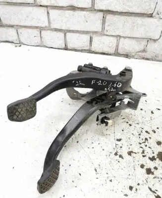 BMW 1 F20 F21 Pedal assembly 