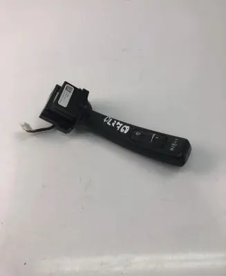 Volvo V70 Indicator stalk 31264169