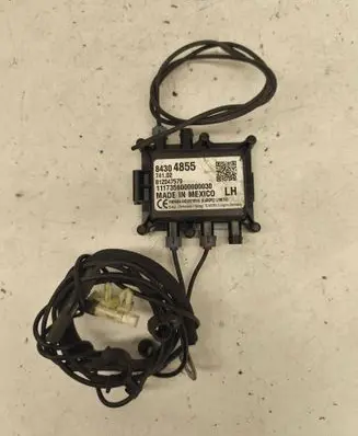 Chevrolet Corvette C7 Aerial antenna amplifier 84304855 812047579