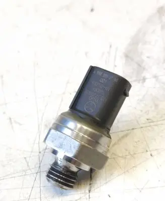 Mercedes-Benz C AMG W205 Exhaust gas pressure sensor A0009052706 AD0001 81CP5801