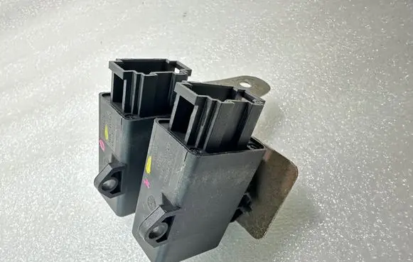 Volkswagen Touareg I Seat heating relay 1K0959772 7L0959681