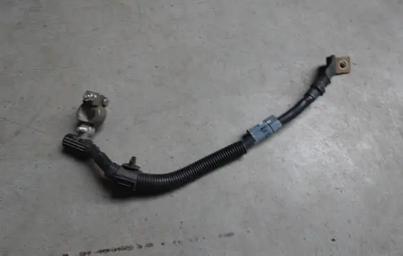 Volkswagen New Beetle Positive cable (battery) 1C0971228E