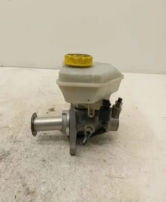 Volkswagen Touareg II Master brake cylinder 7P0611303a