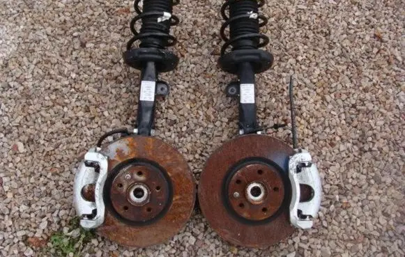 Fiat 500L Front shock absorber/damper