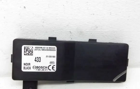 Opel Insignia A Door central lock control unit/module 13501980 F00HJ00471